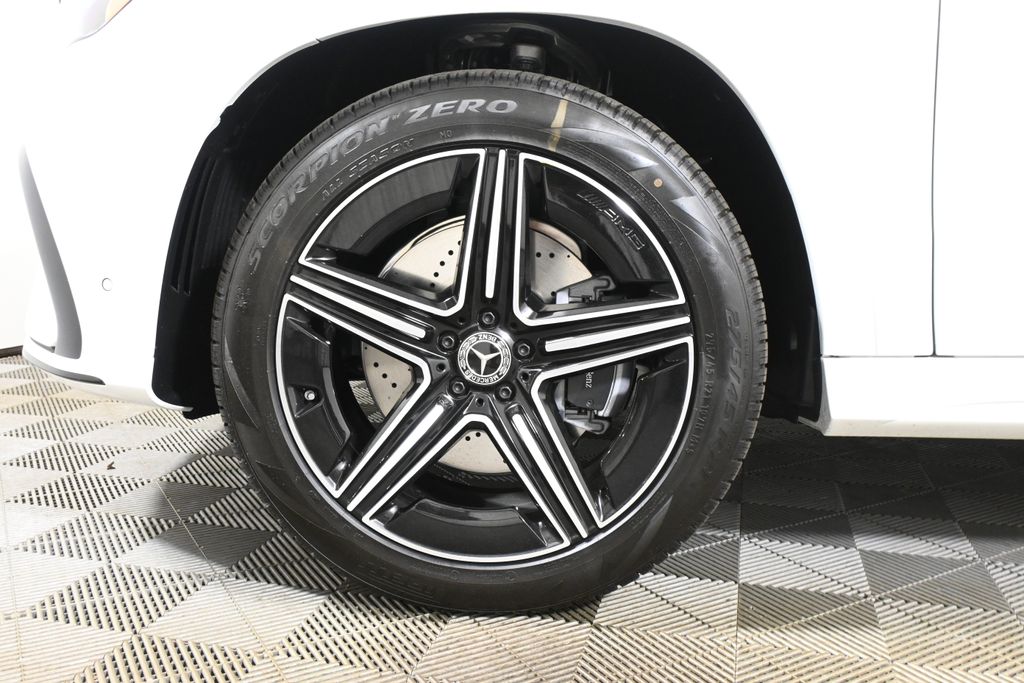 Thumbnail: 2026 Mercedes-Benz GLE - 12