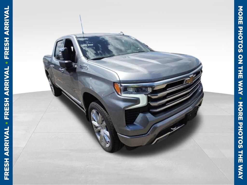 Sterling Gray Metallic 2025 Chevrolet Silverado 1500 Pickup Truck Four-Wheel Drive Automatic