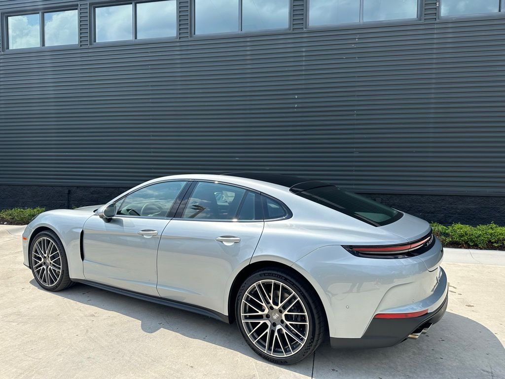 2024 Porsche Panamera  3