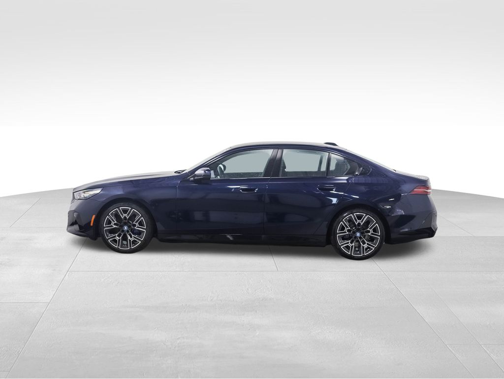 Thumbnail: 2025 BMW i5 - 2