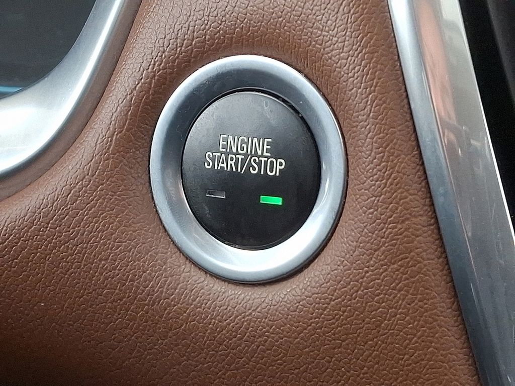 Thumbnail: 2020 Chevrolet Traverse - 27