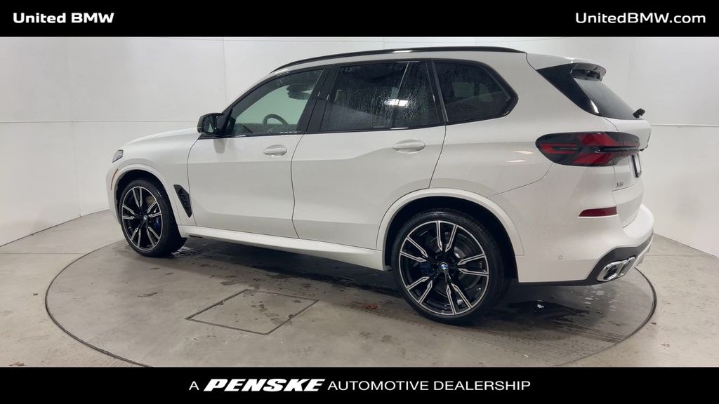 2025 BMW X5 M60i 6