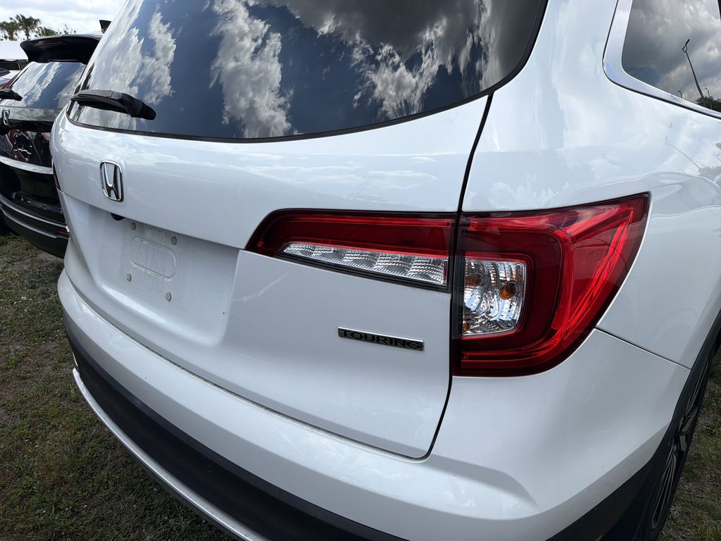 used 2022 Honda Pilot car, priced at $33,992
