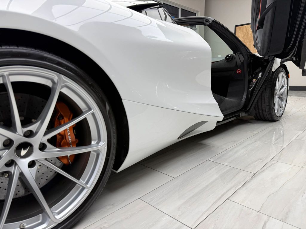 2024 McLaren 750S
