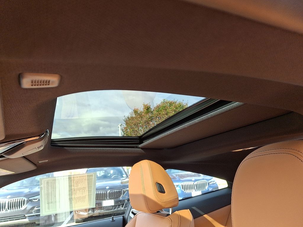 Thumbnail: 2023 BMW 4 Series - 14