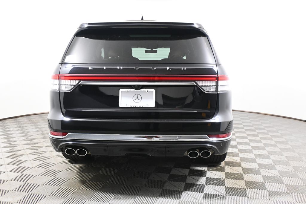 Thumbnail: 2023 Lincoln Aviator - 6