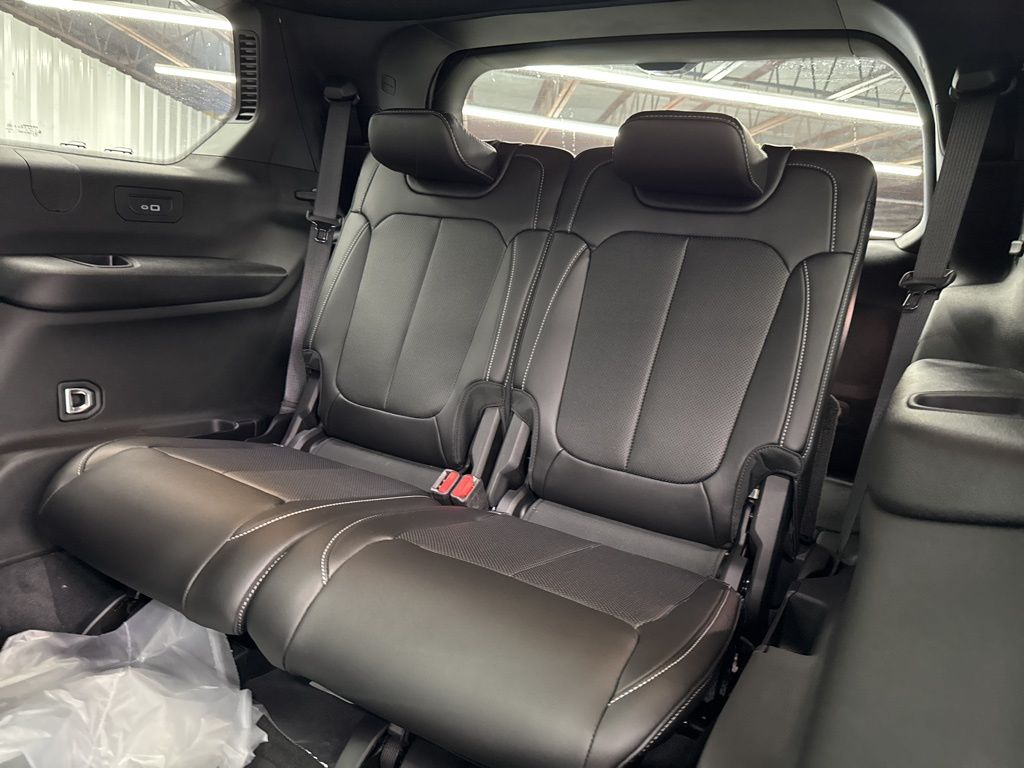 2025 Jeep Grand Cherokee L Limited - 11
