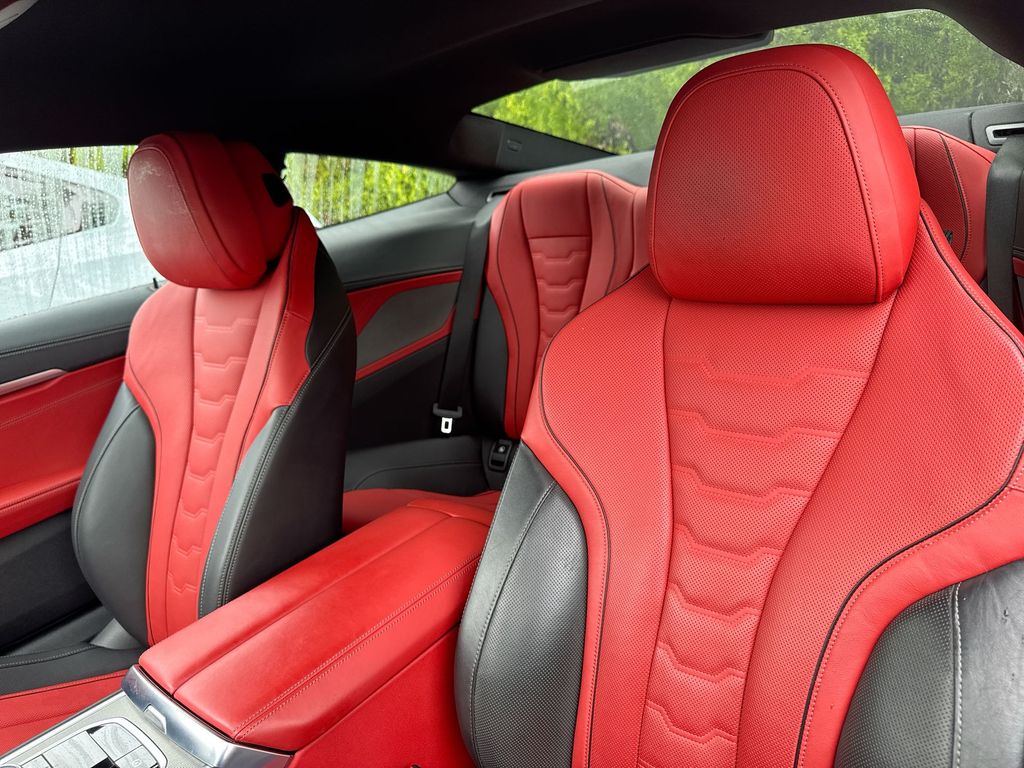 2023 BMW 8 Series M850i xDrive 2