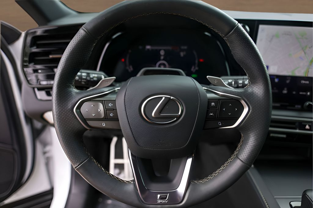 Used 2024 White Lexus 500h F SPORT Performance image 15