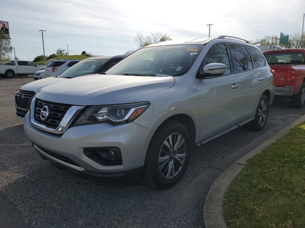 View vehicle photo 2