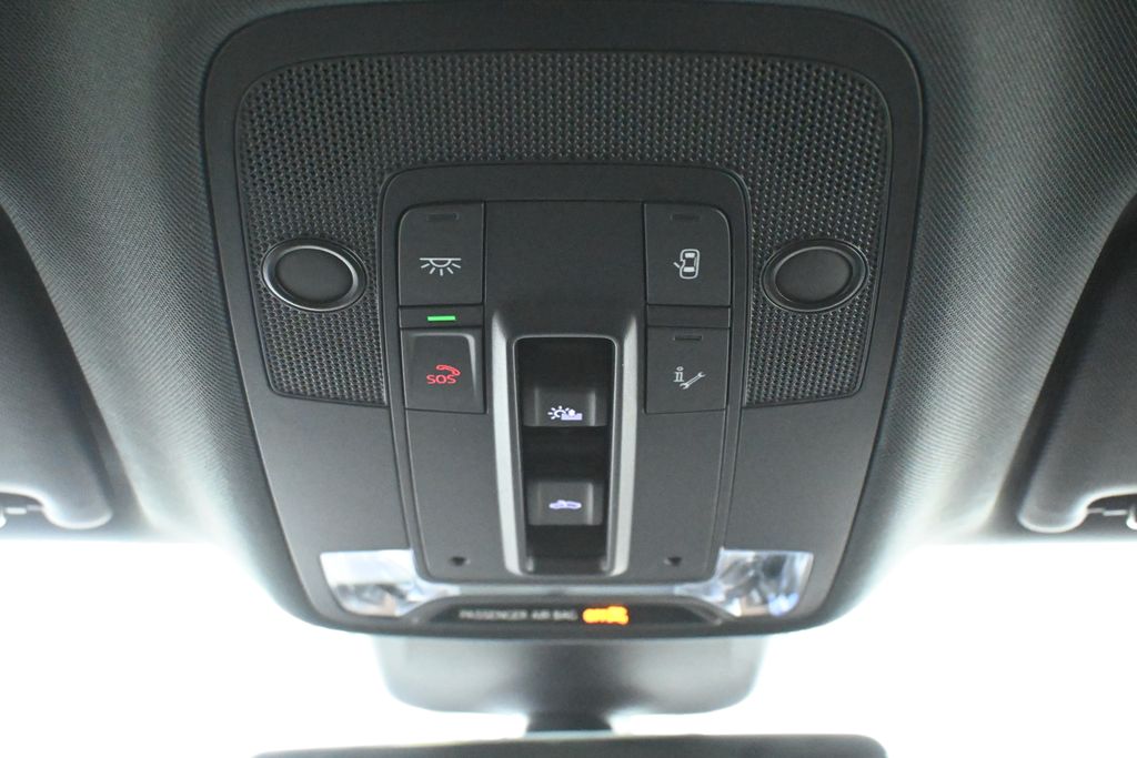 2025 Audi Q3  16