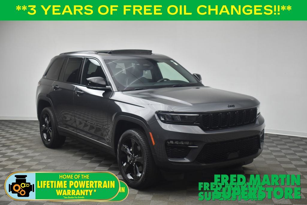 Baltic Gray Metallic Clearcoat 2024 Jeep Grand Cherokee SUV / Crossover Four-Wheel Drive 8-Speed Automatic