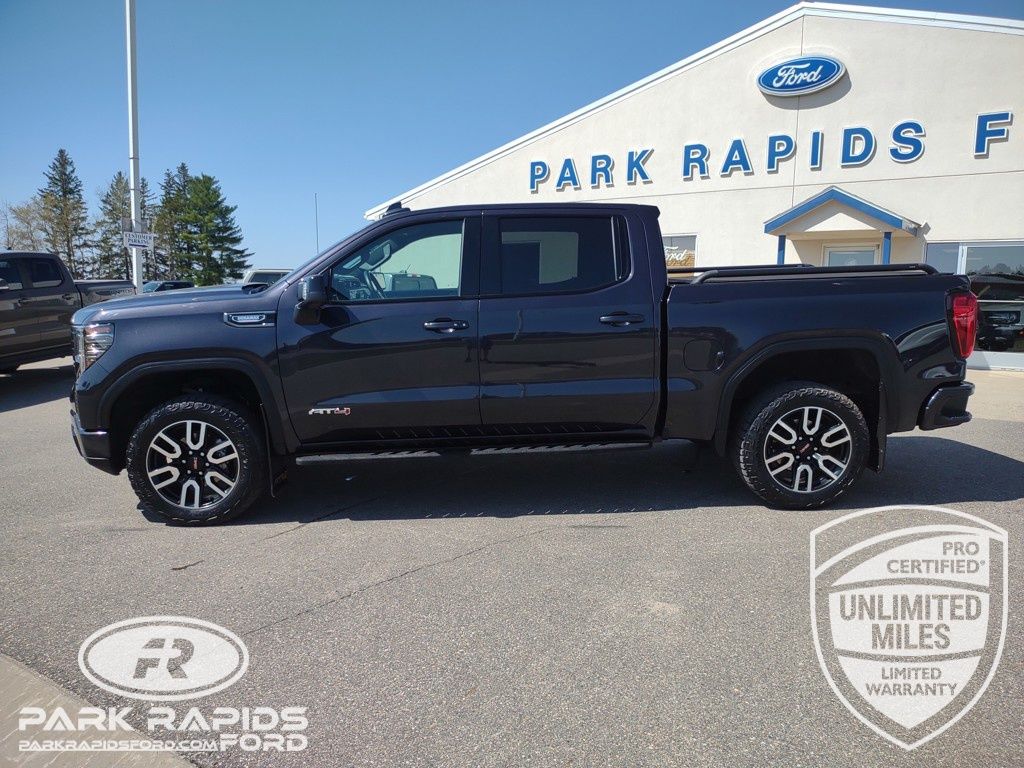 2023 GMC Sierra 1500 AT4 photo