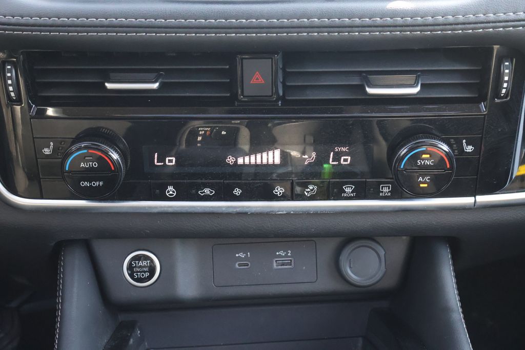 Thumbnail: 2023 Nissan Rogue - 17