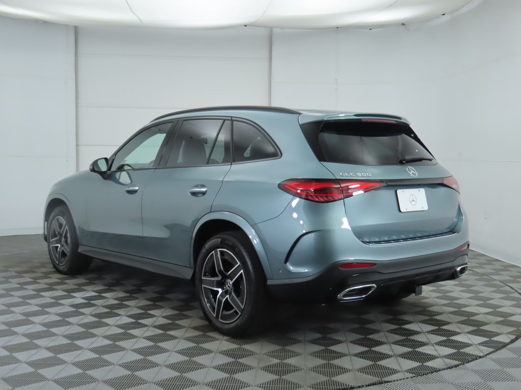 Thumbnail: 2026 Mercedes-Benz GLC - 7