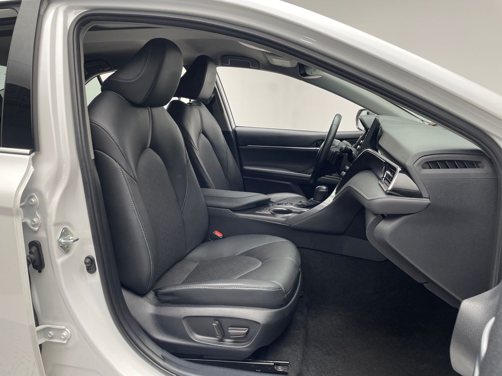 Thumbnail: 2023 Toyota Camry - 18