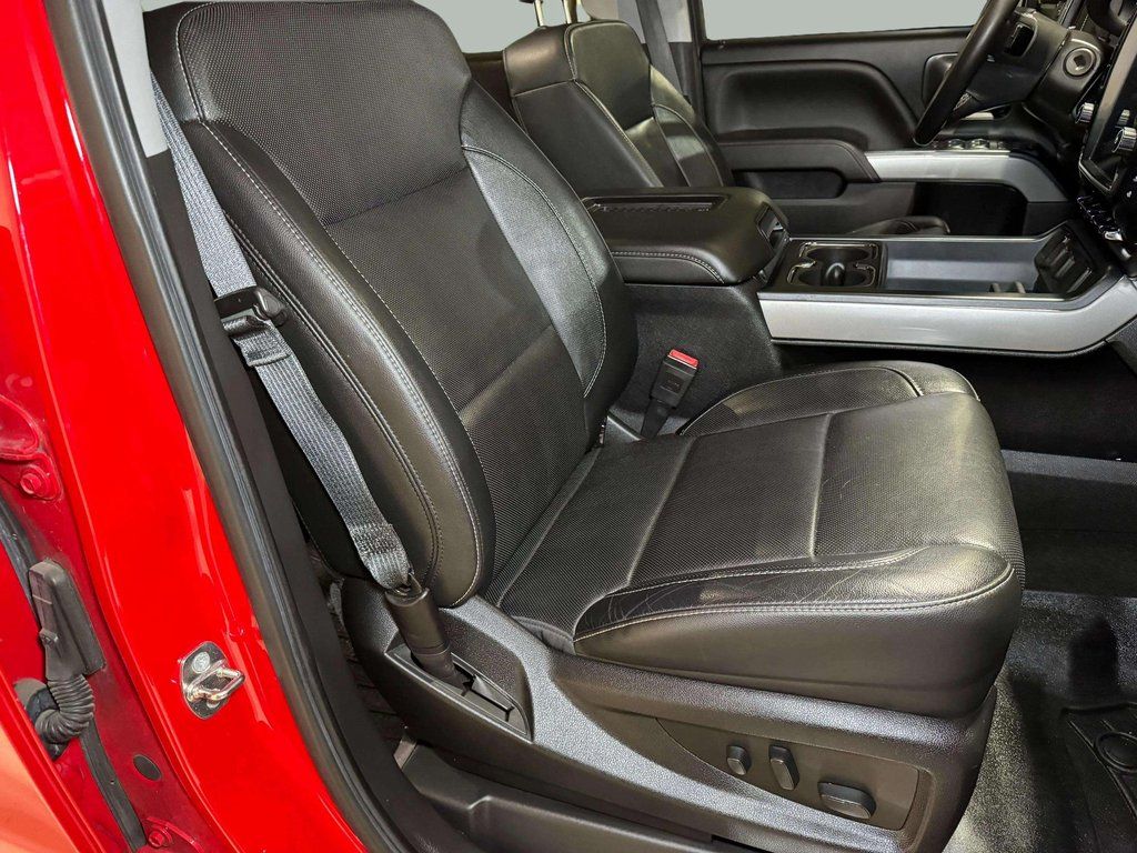 Used 2018 Red Hot Chevrolet LTZ image 27