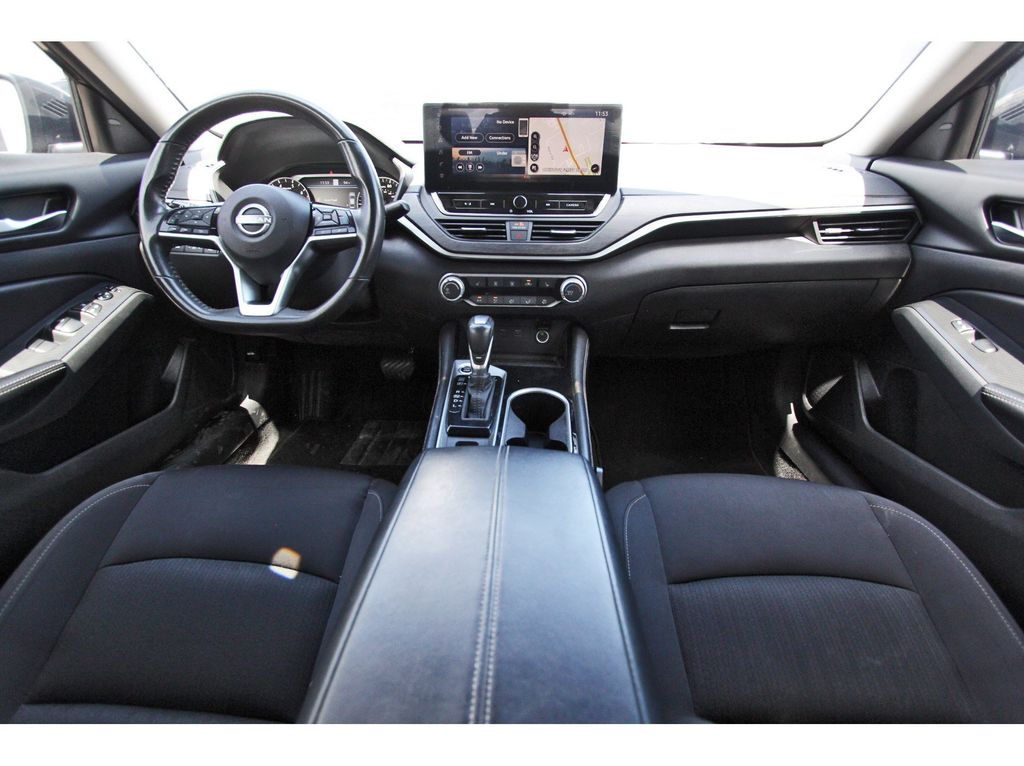 2024 Nissan Altima 2.5 SV - 9