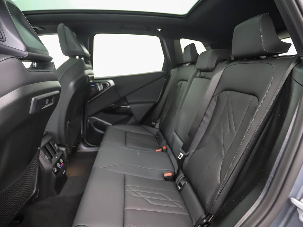 Thumbnail: 2026 BMW X3 - 21