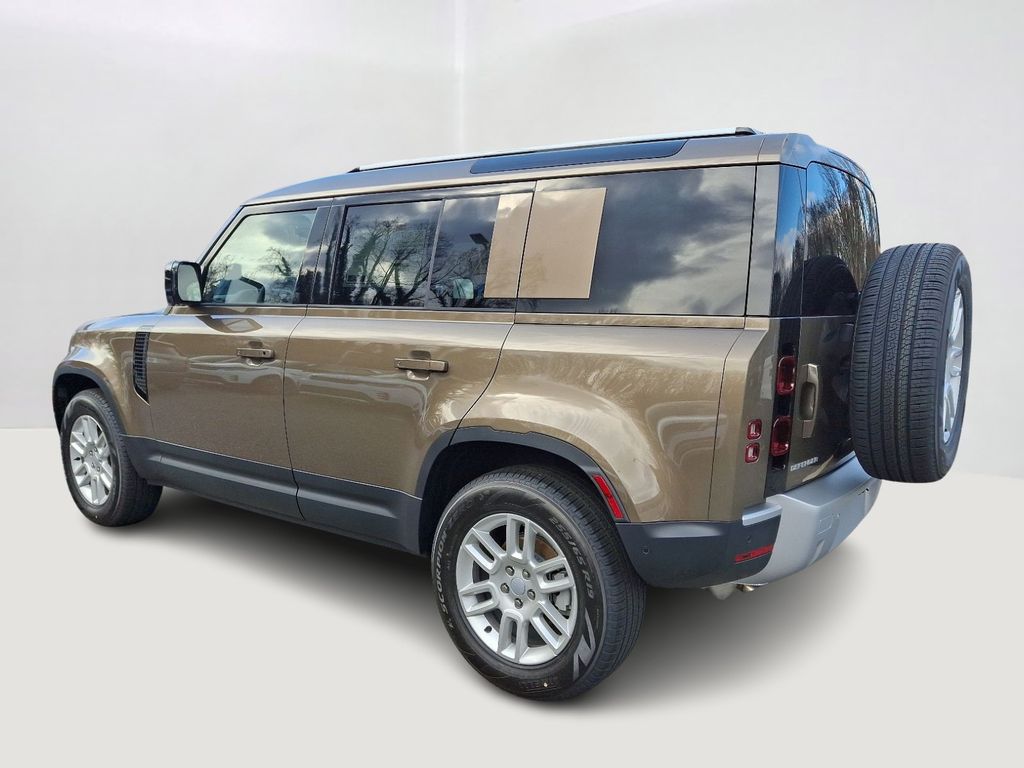 Thumbnail: 2025 Land Rover Defender - 4