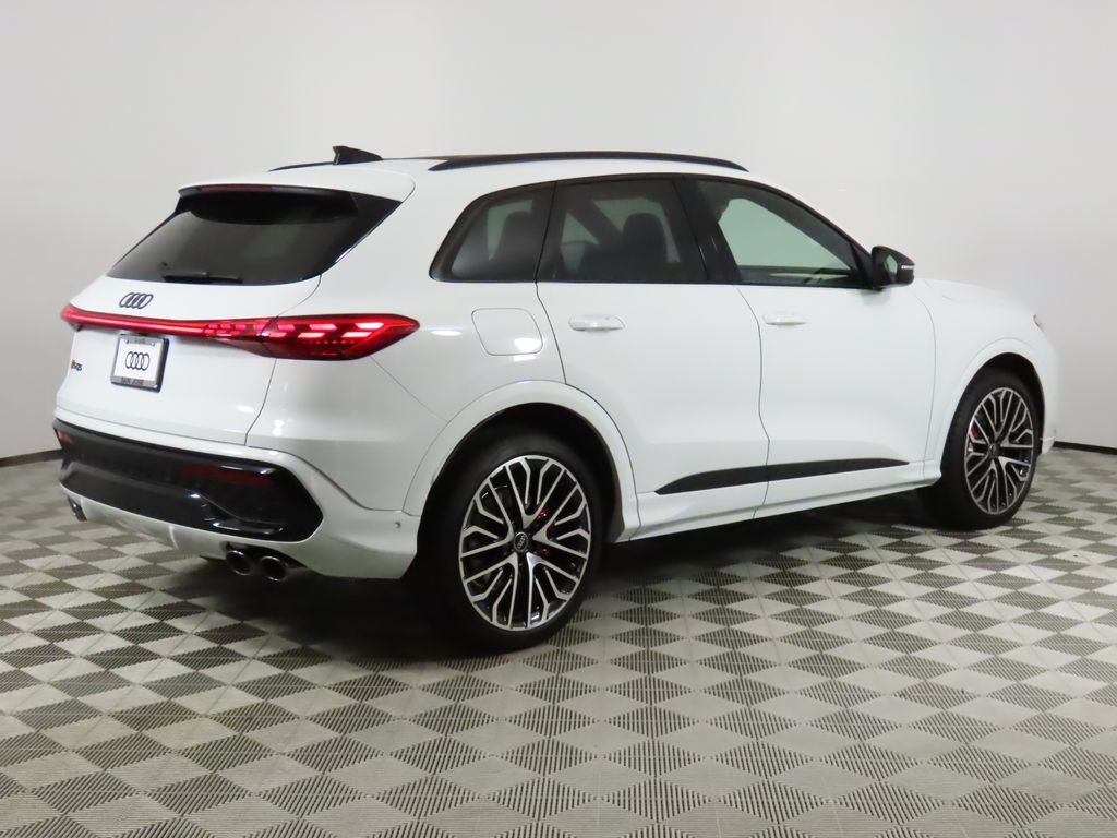 Thumbnail: 2025 Audi SQ5 - 5