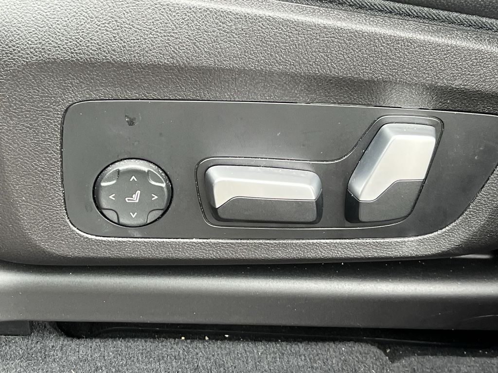 Thumbnail: 2023 BMW X3 - 12