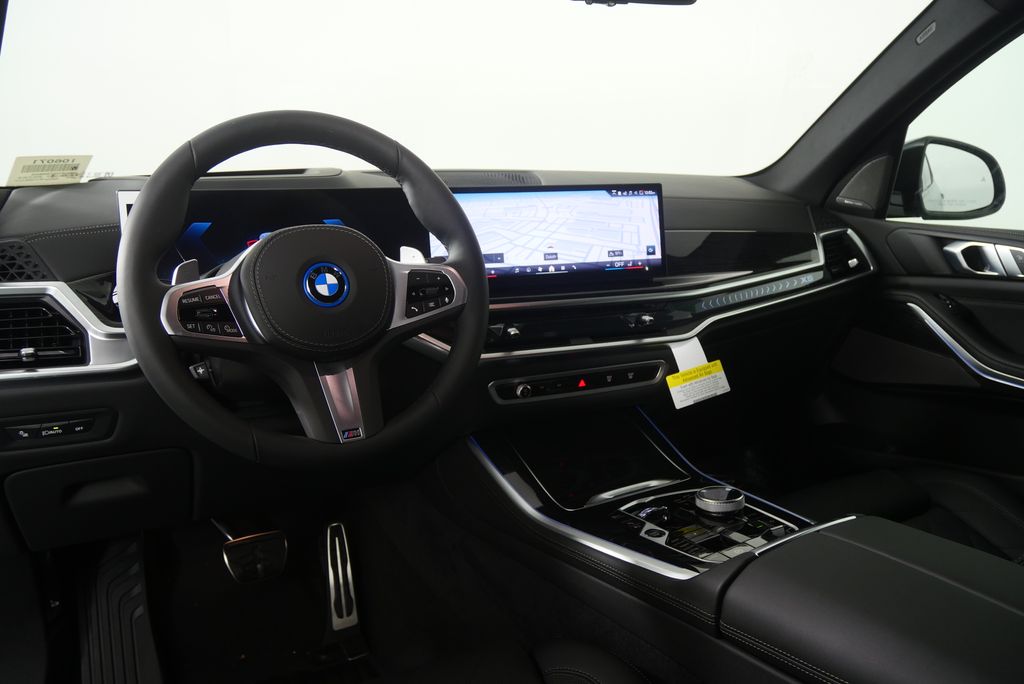 Thumbnail: 2026 BMW X5 - 17