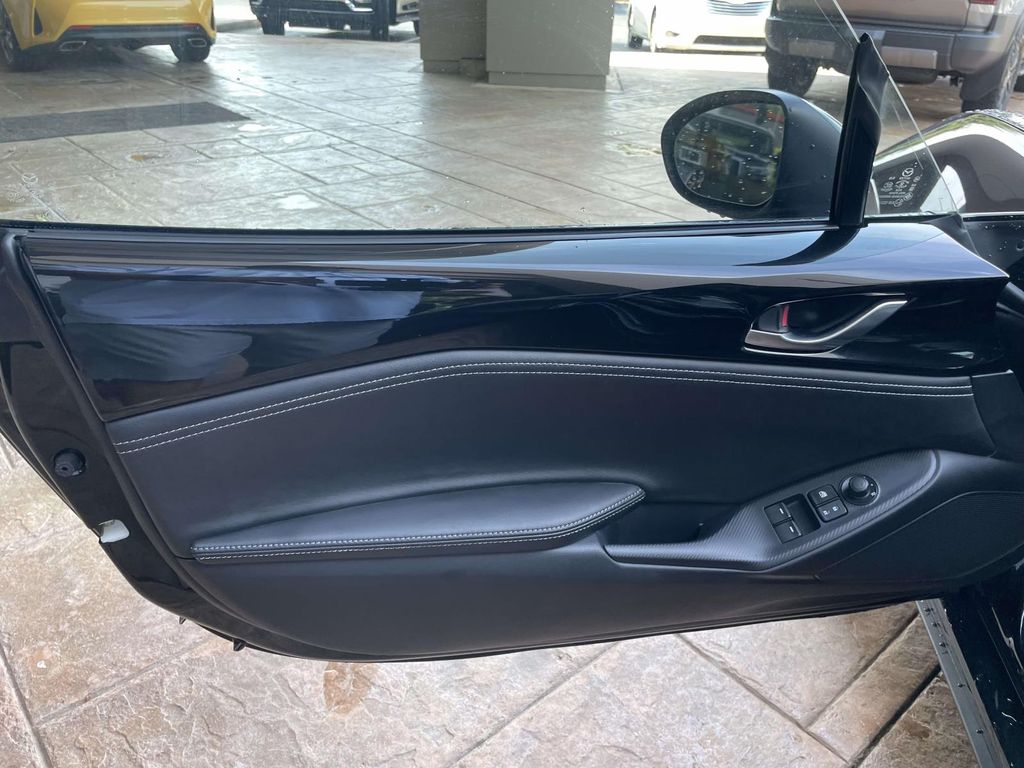Used 2025 Mazda MX-5 Miata RF Convertible