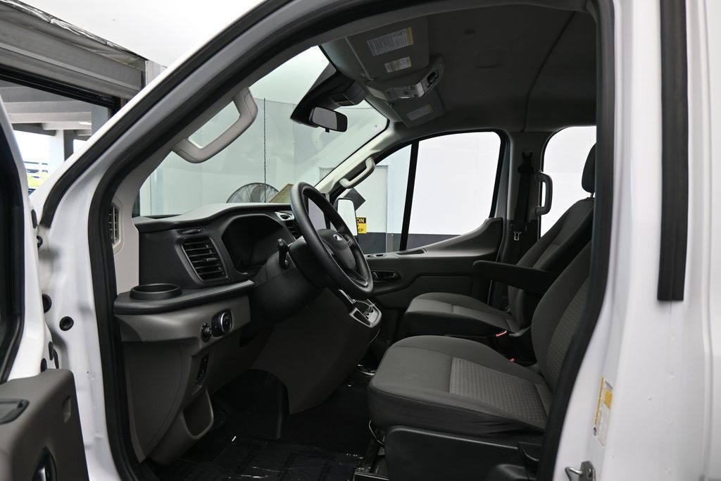 Used 2024 Oxford White Ford XLT image 9