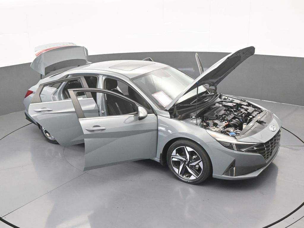 Used 2022 Electric Shadow Hyundai SEL image 65