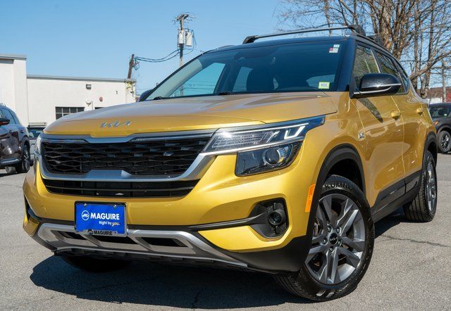 2023 Kia Seltos S Yellow at South Hills Kia