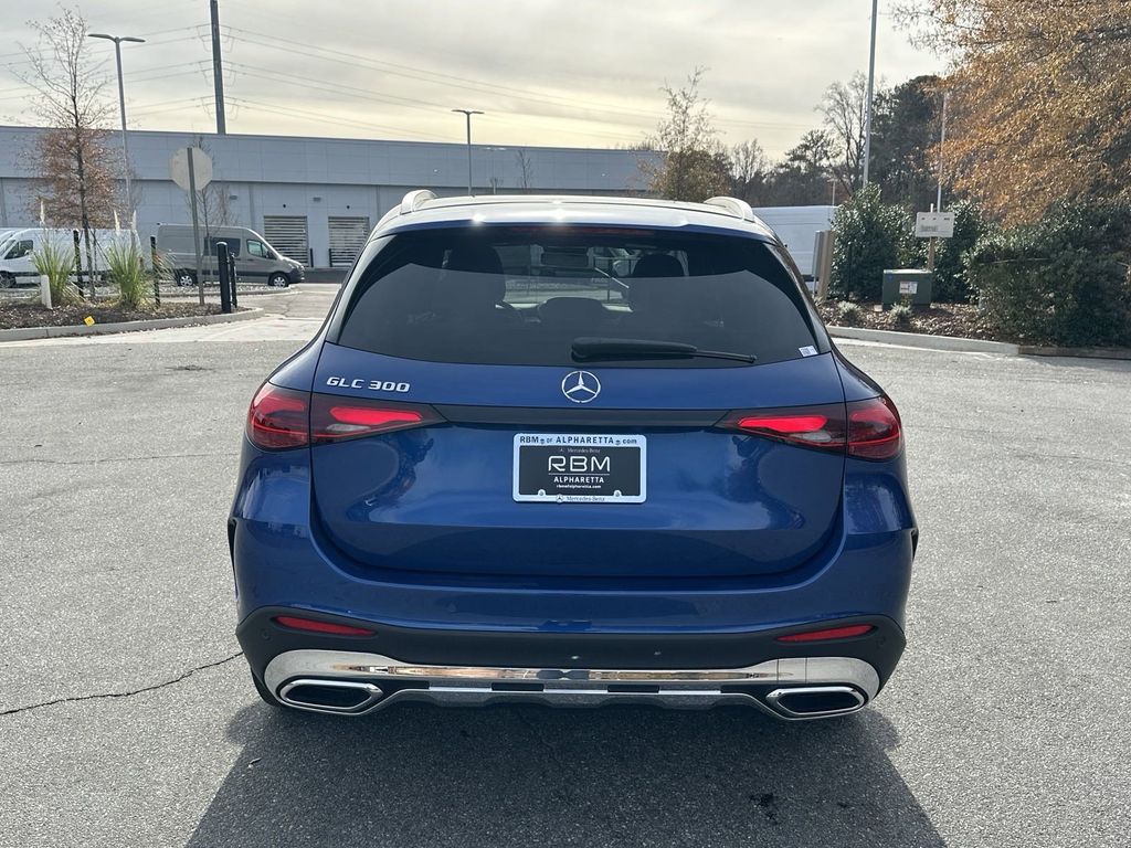 2023 Mercedes-Benz GLC GLC 300 7