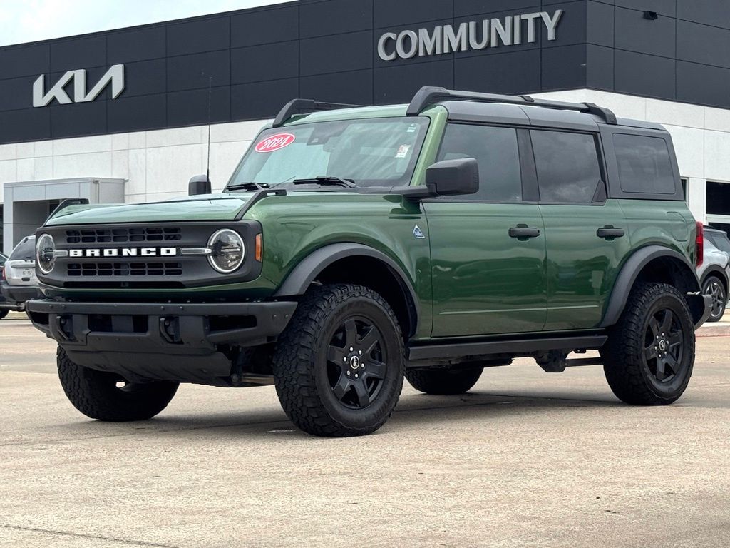 2024 Ford Bronco Black Diamond Green at Legacy Ford