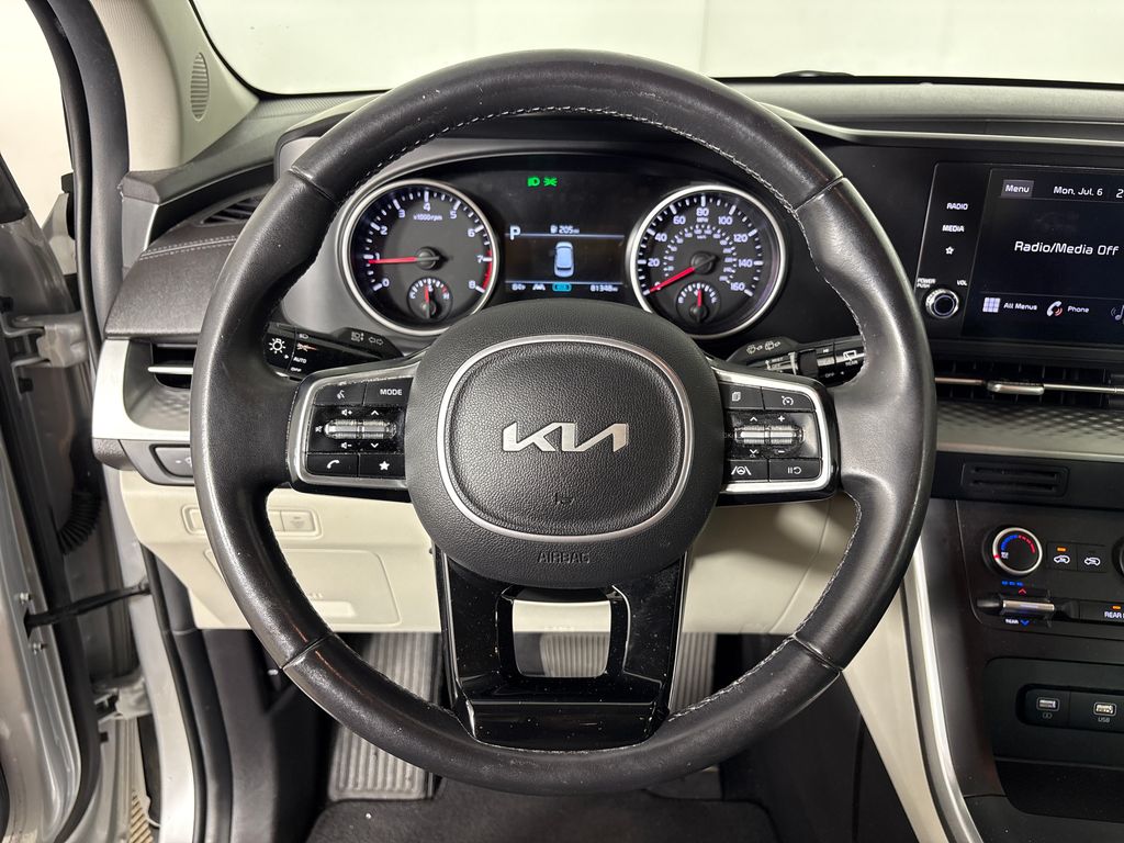 Certified Used 2022 Silver Kia LXS image 17