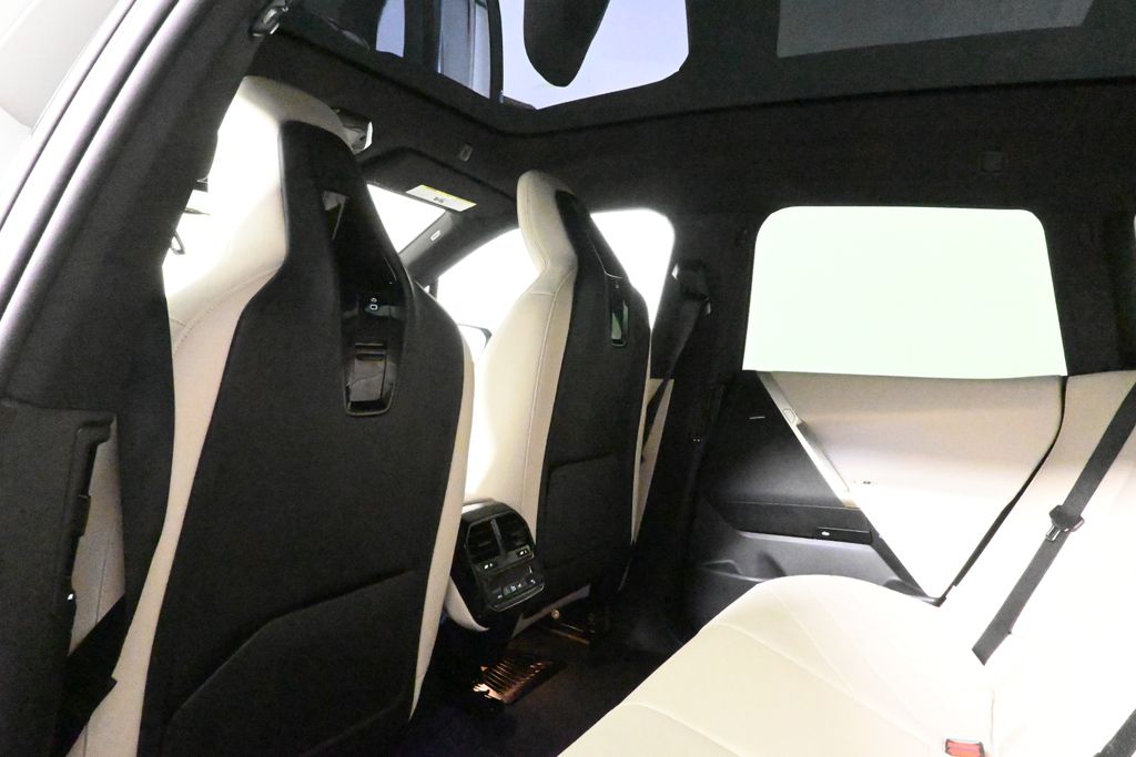 Thumbnail: 2025 BMW iX - 30