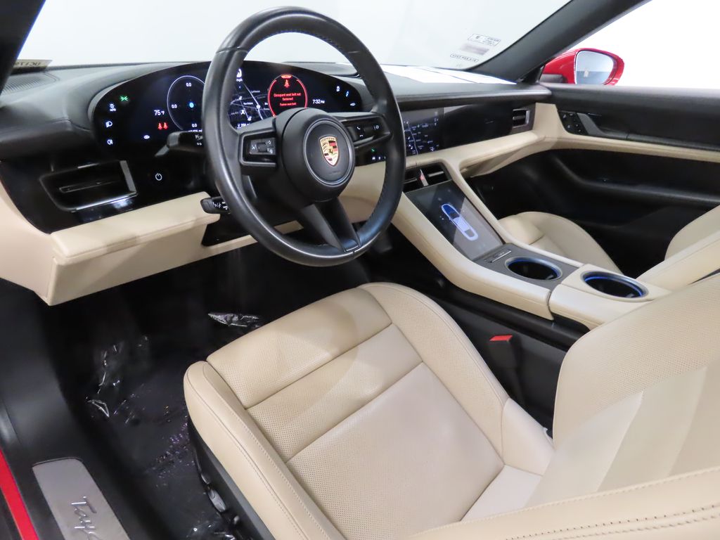 Thumbnail: 2021 Porsche Taycan - 4