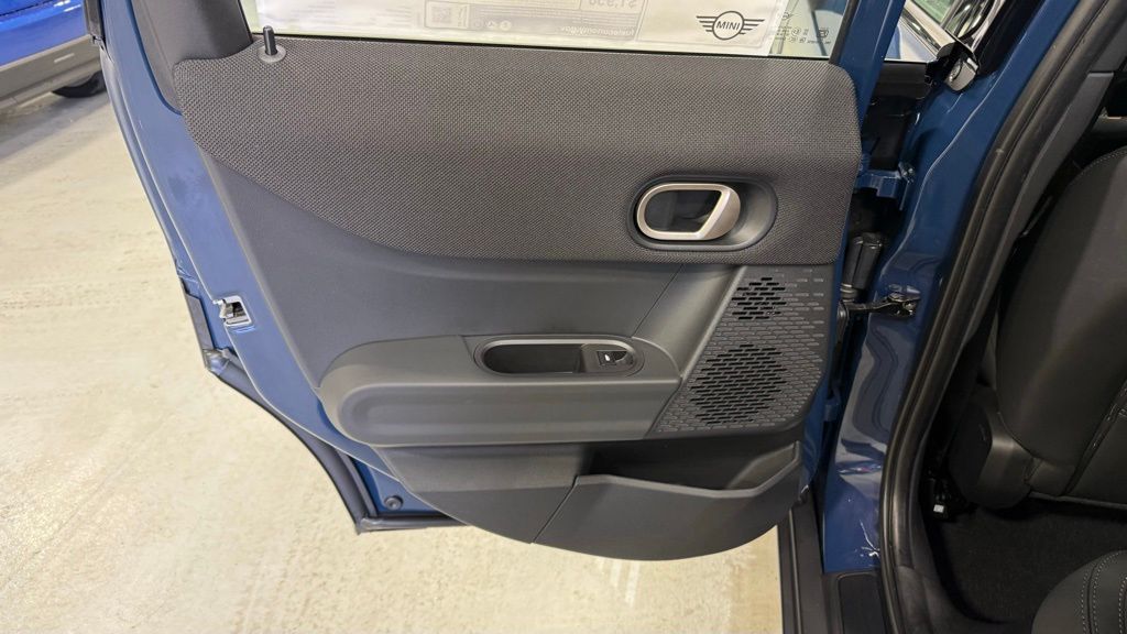 Thumbnail: 2026 MINI Cooper - 19