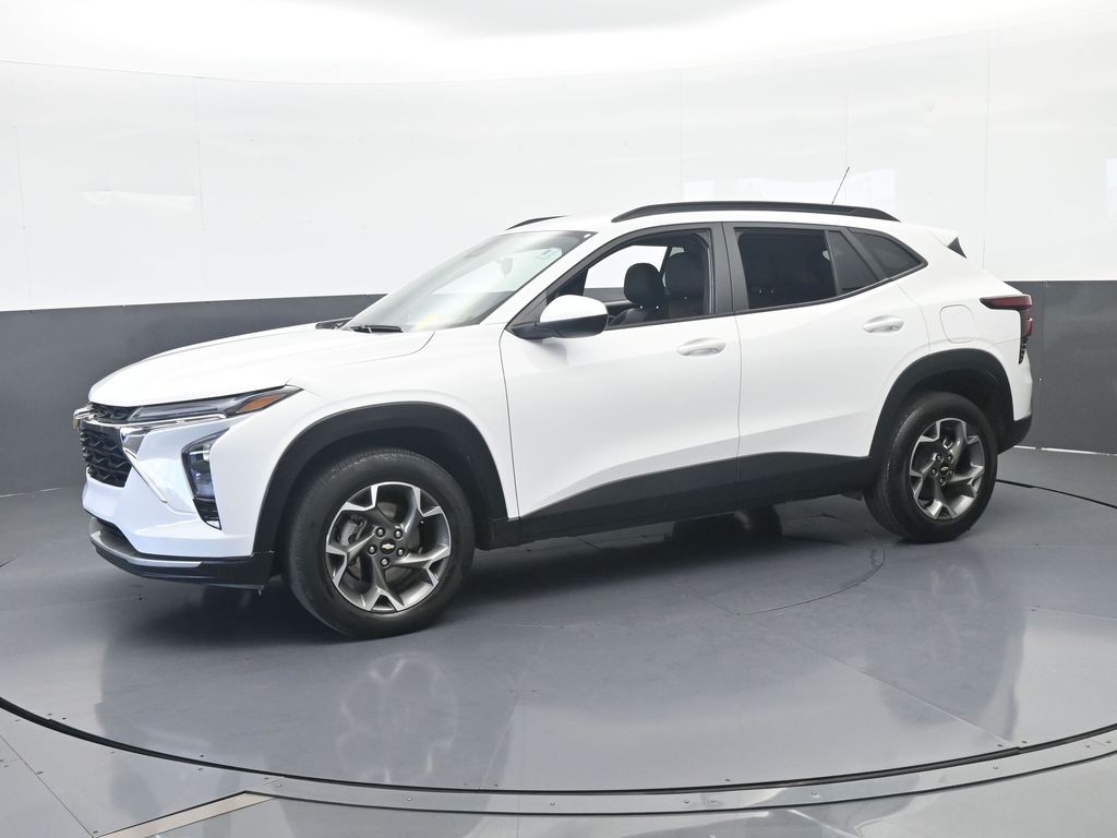 2024 Chevrolet Trax LT's photo