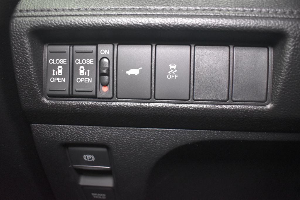 Thumbnail: 2026 Honda Odyssey - 14