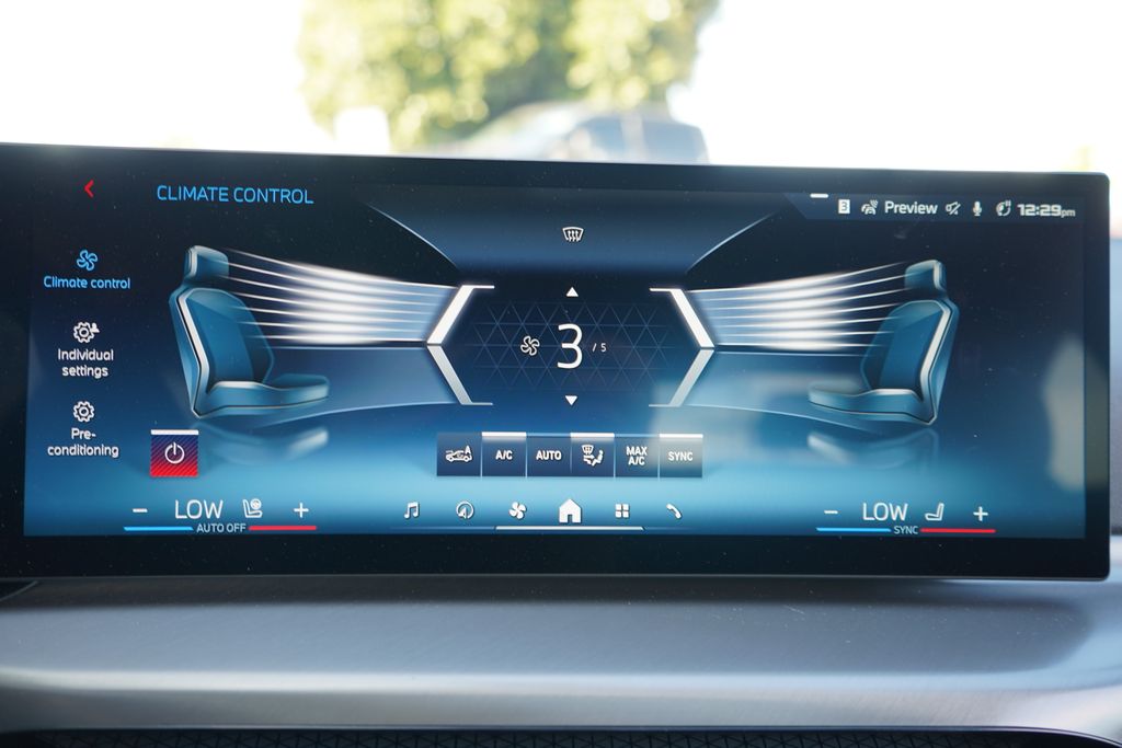 Thumbnail: 2026 BMW 2 Series - 18