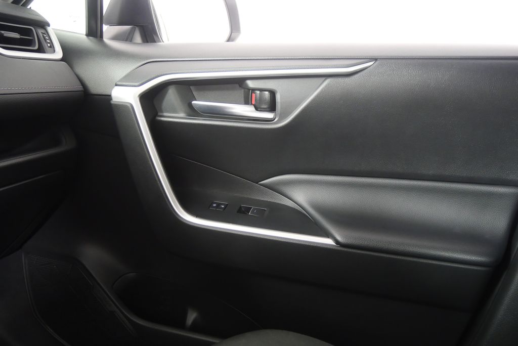 Thumbnail: 2023 Toyota RAV4 - 26