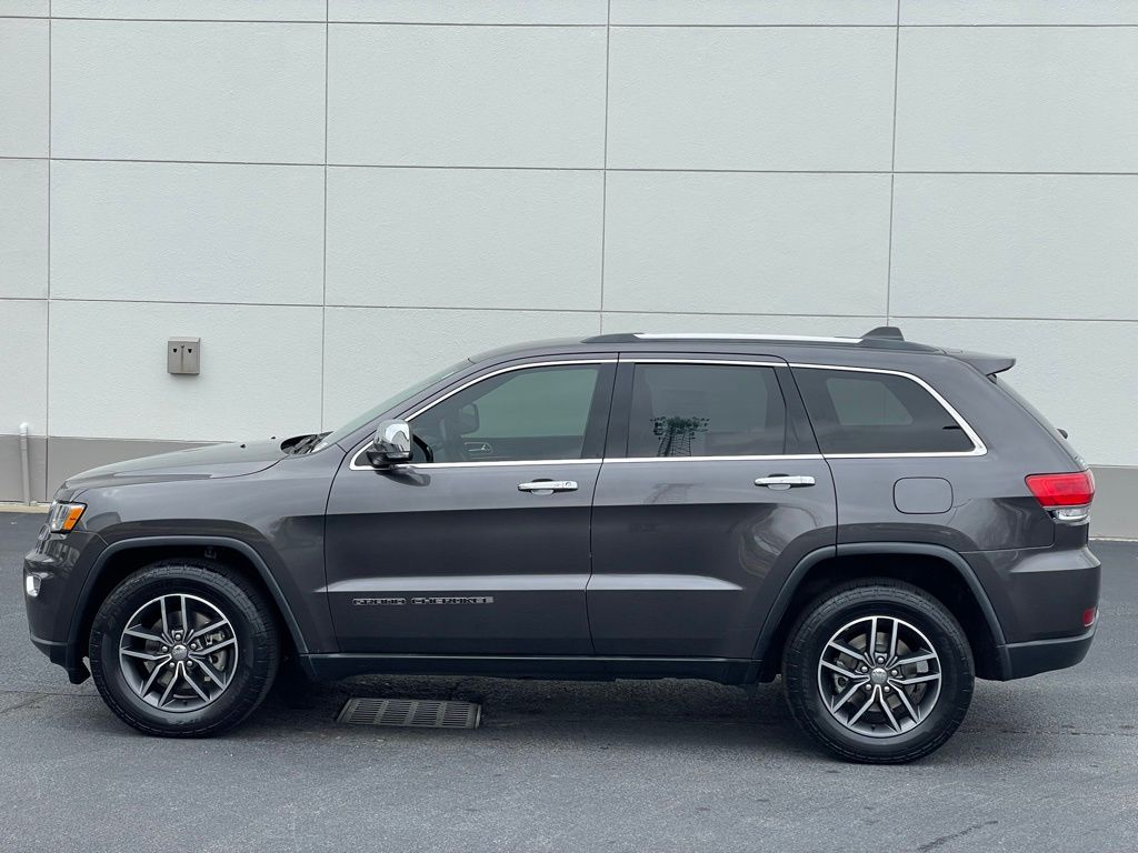 Thumbnail: 2018 Jeep Grand Cherokee - 2