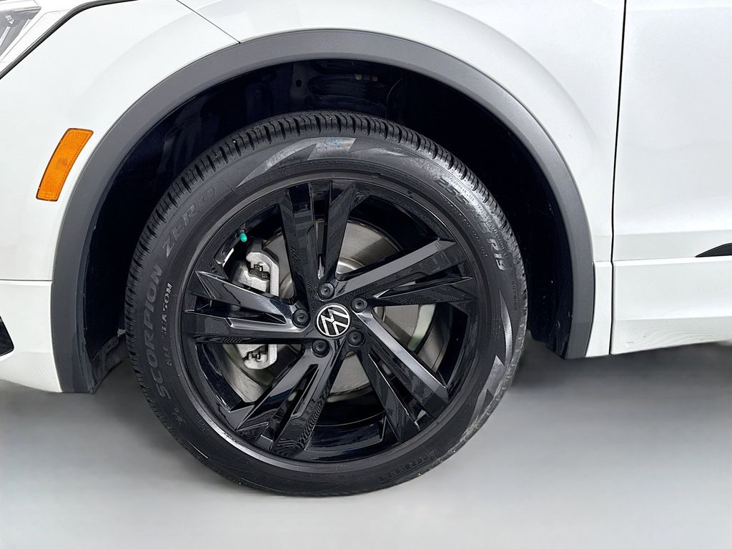 Thumbnail: 2023 Volkswagen Tiguan - 31