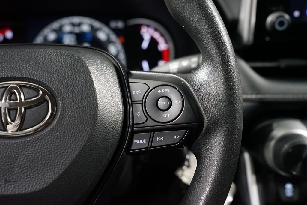 Thumbnail: 2024 Toyota RAV4 - 13