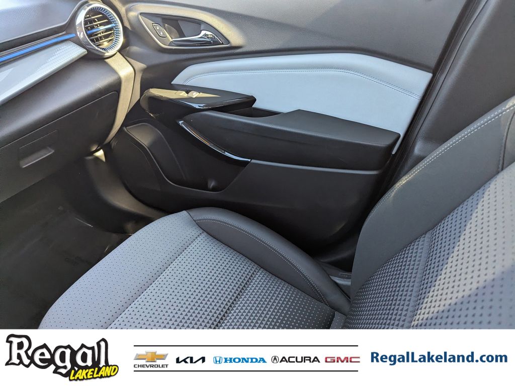 used 2025 Chevrolet Trax car, priced at $19,592