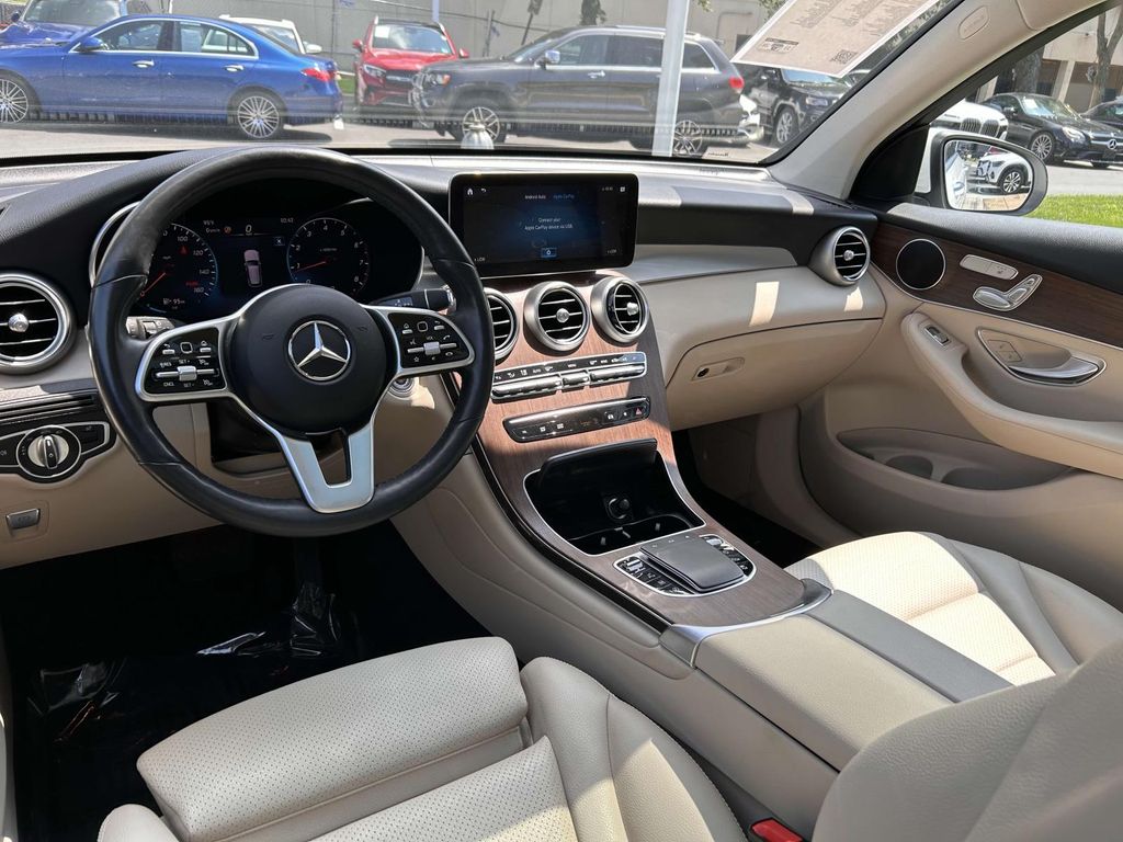 Thumbnail: 2021 Mercedes-Benz GLC - 8