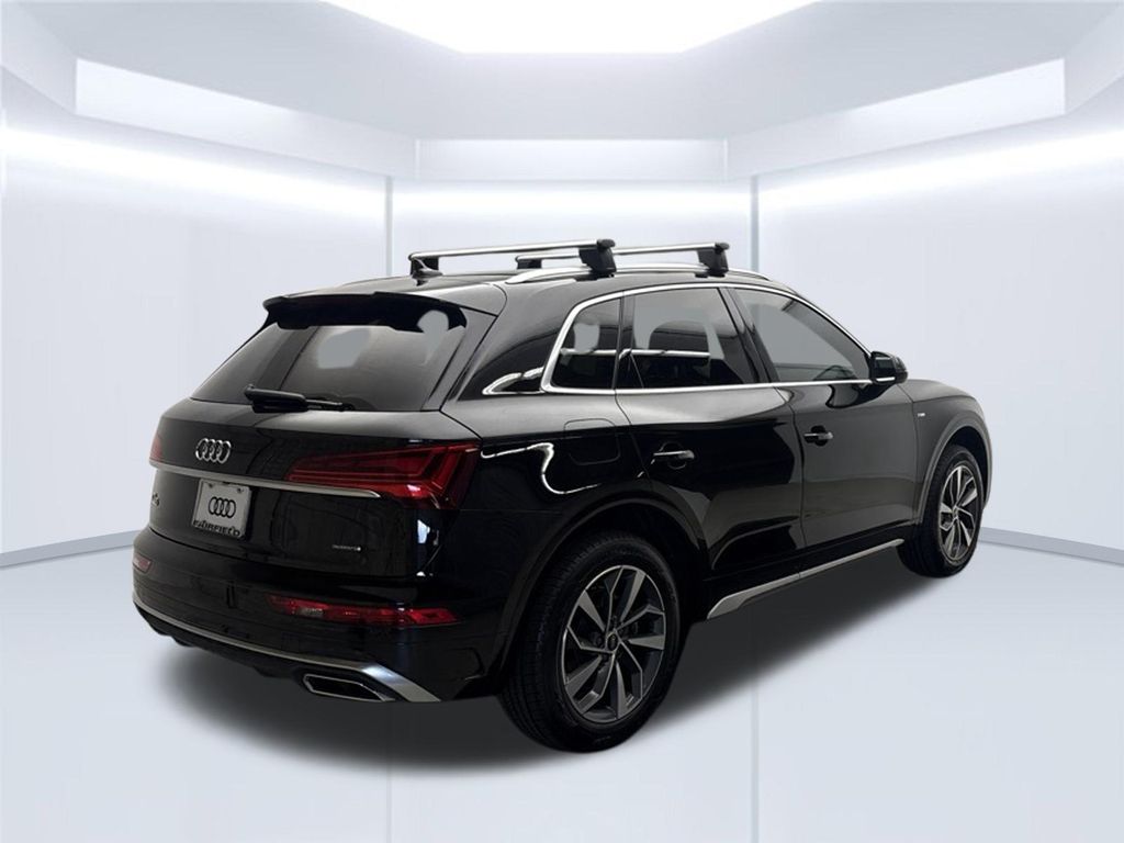 Thumbnail: 2023 Audi Q5 - 8