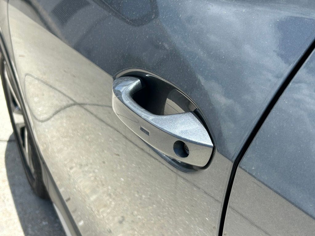 New 2026 Platinum Gray Volkswagen 2.0T SE image 25