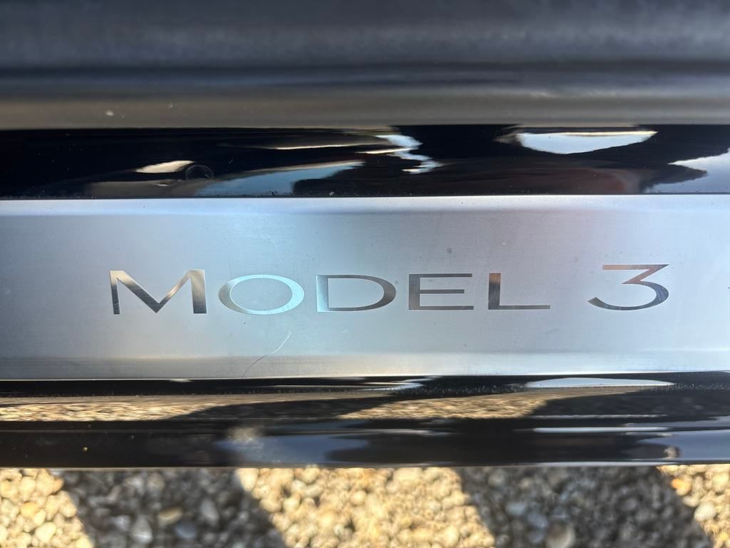 2018 Black Tesla Model 3 Long Range RWD Sedan