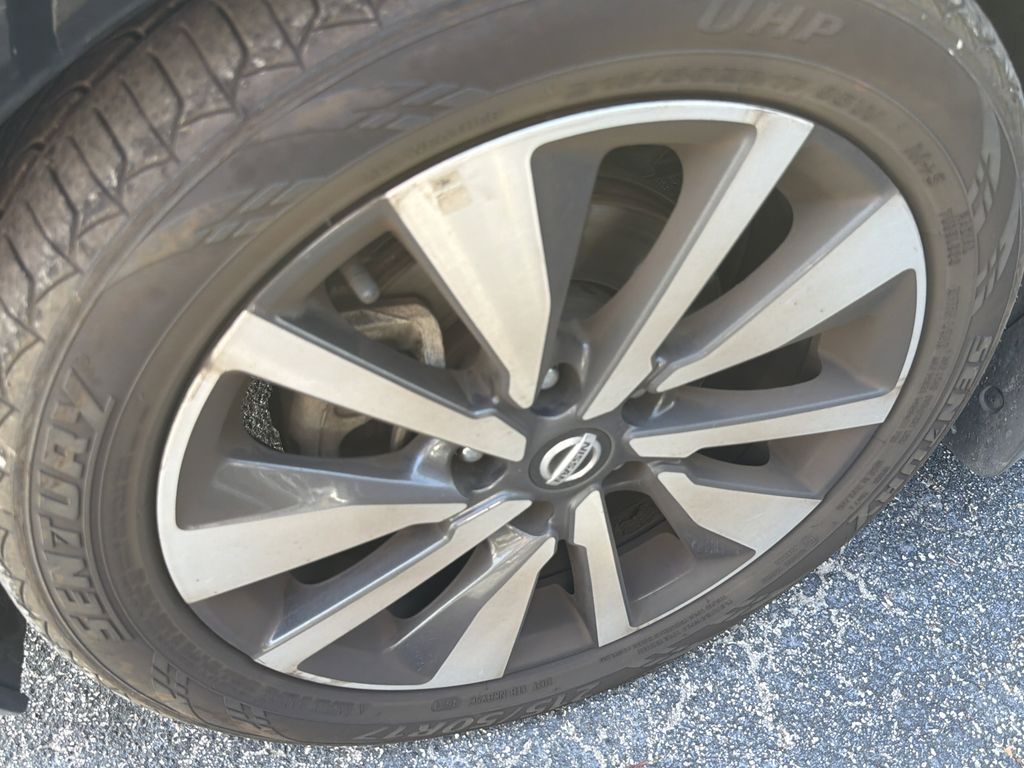 used 2020 Nissan Sentra car, priced at $10,991